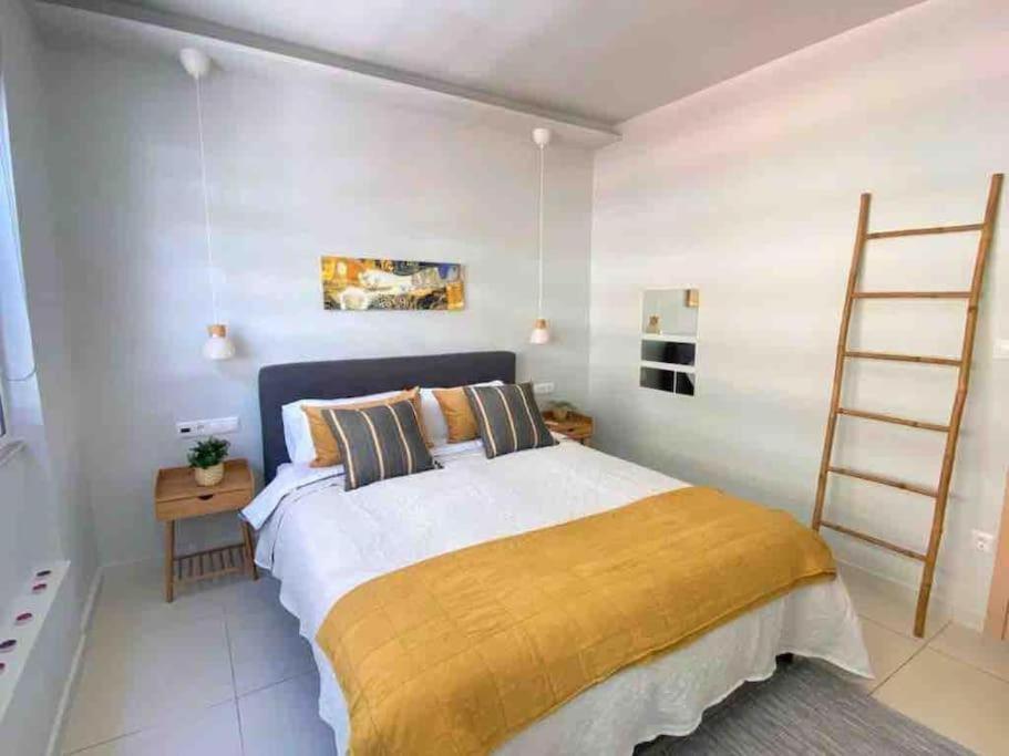 New Amazinglarge Luxury 4Br Suite/1Min Toacropolis Atena Exterior foto